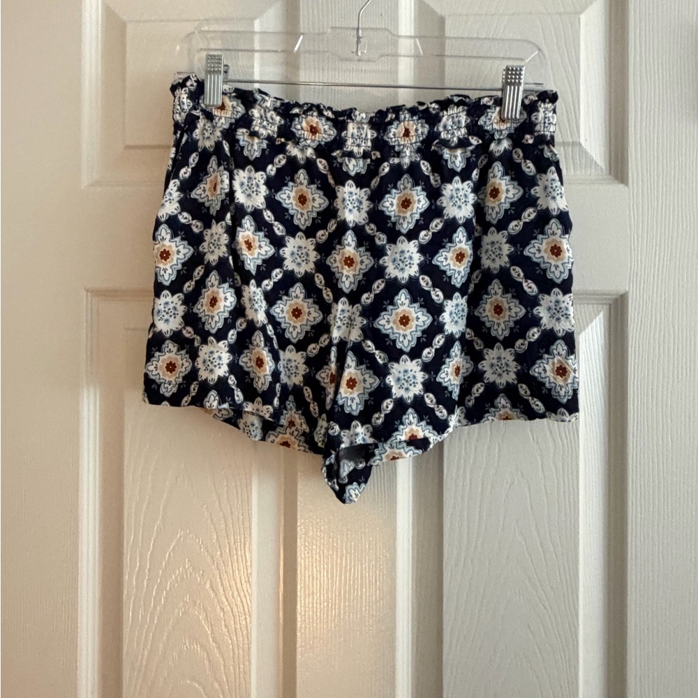 Anthropologie Navy Medallion Print Elastic Waist Shorts Size Small